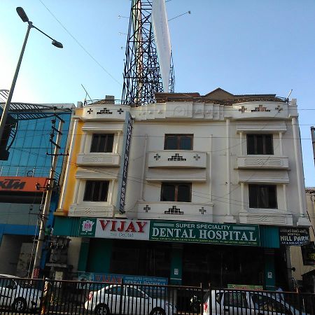 Hotel Hill Park Visakhapatnam Exterior photo